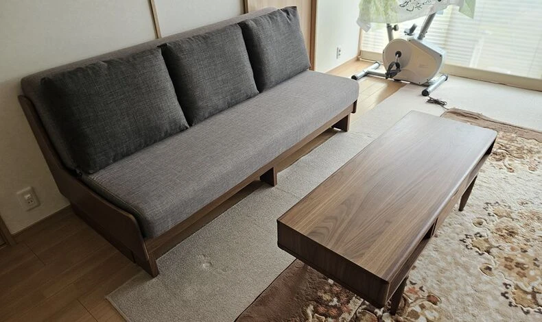 画像4190：納品事例：ごろ寝ソファドロシーⅢ、センターテーブルＫＩＳＳＵＩ120ＷＮ